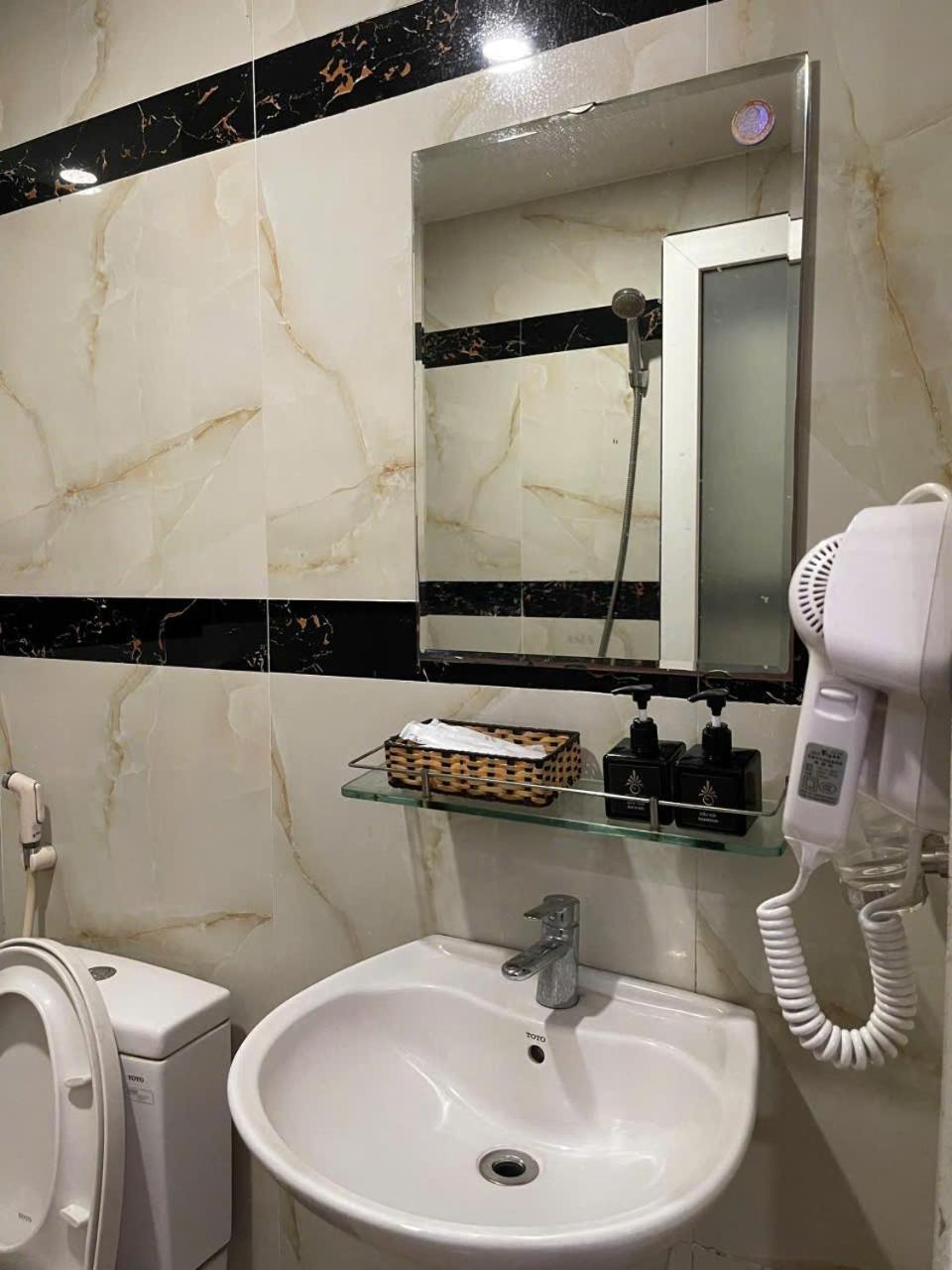 10H Hotel Ho Chi Minh Zewnętrze zdjęcie